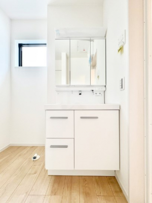 ���ʑ�E���ʏ��@���[�͂Ƌ@�\���ɗD�ꂽ���ʉ��ϑ�