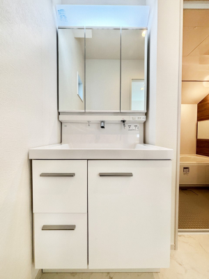 ���ʑ�E���ʏ��@���[�͂Ƌ@�\���ɗD�ꂽ���ʉ��ϑ�