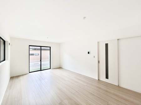 ���r���O�@�Ƒ��c���̎��Ԃ����������Ȃ��났�̃��r���O�_�C�j���O�B   