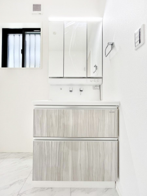 ���ʑ�E���ʏ��@���[�͂Ƌ@�\���ɗD�ꂽ���ʉ��ϑ�  