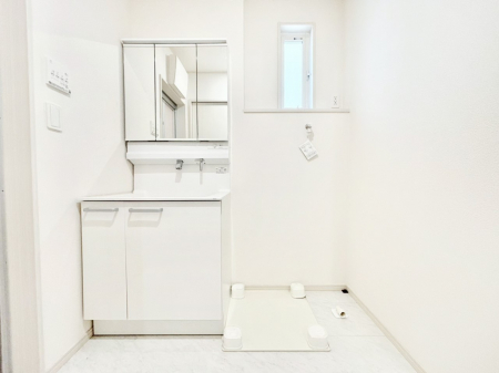 ʑEʏ@X^COɕ֗ȎOʋA~[LrlbgōׂXbL