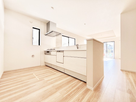 �L�b�`���@���������Ȃ��炲�Ƒ��Ƃ̉�b���y���߂�ΖʃJ�E���^�[�L�b�`��