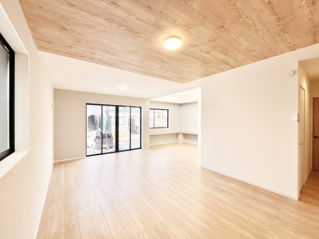 ���̑����ρ@�Ƒ������R�ƏW�܂�e���̃X�y�[�X�ɂȂ肻��