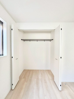 ���[�@�����Ղ�̎��[�X�y�[�X�ŉ��K�ɕ�点���� 