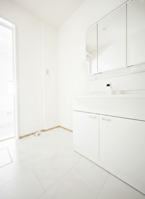 ���̑��@�������̂�����K��Ԃł��B�����̐g�x�x���C�����ǂ����g�������܂��B 