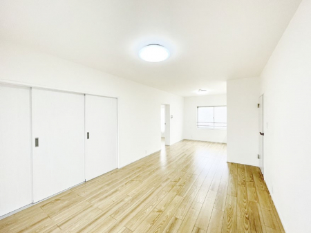 ���̑����ρ@�Ƒ������R�ƏW�܂�e���̃X�y�[�X�ɂȂ肻��  