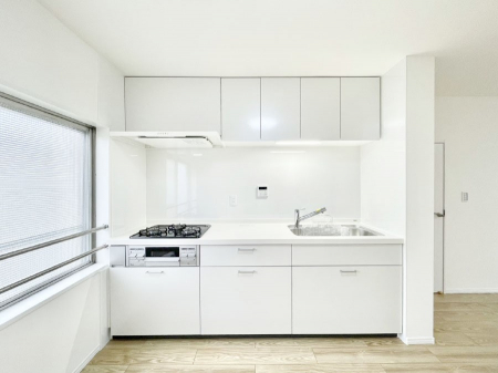 �L�b�`���@�������������I�ɁA�y�����I�V�X�e���L�b�`��