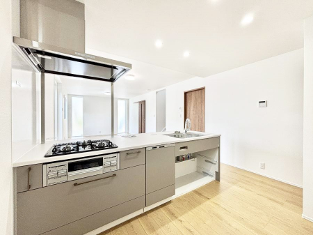 �L�b�`���@���������Ȃ��炲�Ƒ��Ƃ̉�b���y���߂�ΖʃJ�E���^�[�L�b�`��