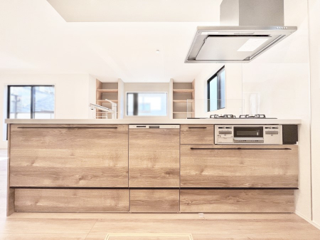 �L�b�`���@���r���O�ŗV�Ԃ��q�l�������Ȃ��炨�������ł���ΖʃL�b�`��