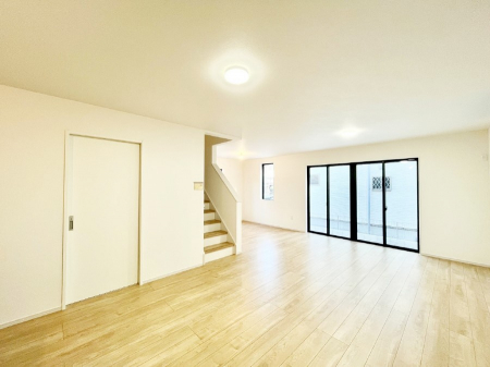 ���̑����ρ@�Ƒ������R�ƏW�܂�e���̃X�y�[�X�ɂȂ肻��