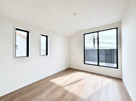 ���̑����ρ@2�ʍ̌����m�ۂ������邢��ԁB�Ƒ��݂�Ȃ����K�ȕ�炵����������݌v�ł��B