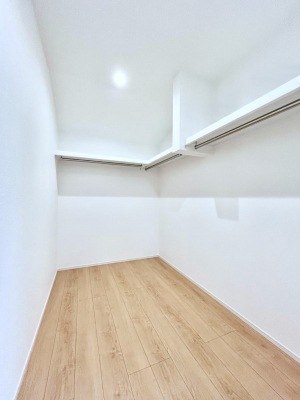 ���̑��@�ߗނ��n���K�[�Ɋ|�����܂܎��[�ł���WIC�B�ߗނ̐������ڂ����₷���ĕ֗��ł��I