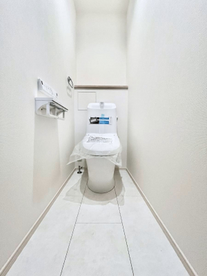 �g�C���@�g�C����1�K��2�K���ꂼ��ɔz�u����Ă��ĂƂĂ��֗��ł��B 