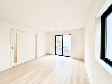 ���̑����ρ@�Ƒ������R�ƏW�܂�e���̃X�y�[�X�ɂȂ肻��