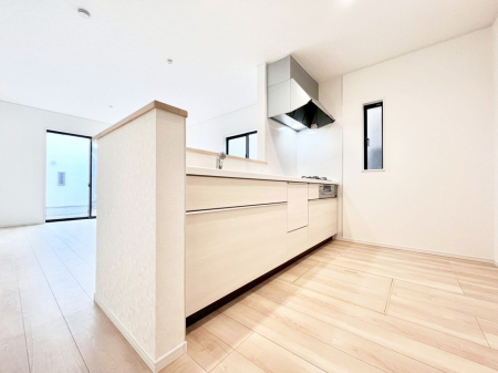 �L�b�`���@���������Ȃ��炲�Ƒ��Ƃ̉�b���y���߂�ΖʃJ�E���^�[�L�b�`��