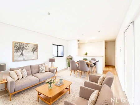 ���r���O�@�������������͋C�̂k�c�j�͉Ƒ��݂�Ȃ̉��K��ԁ��Ƌ��CG�ł�