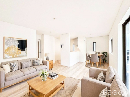 ���r���O�@�������������͋C�̂k�c�j�͉Ƒ��݂�Ȃ̉��K��ԁ��Ƌ��CG�ł�