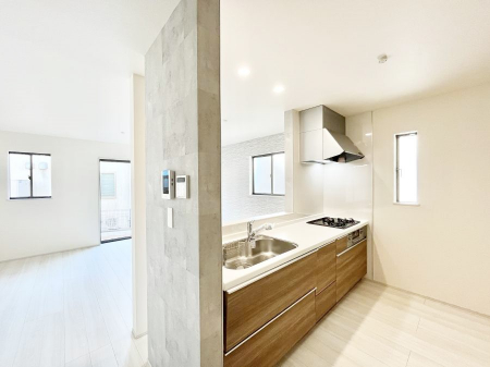 �L�b�`���@���������Ȃ��炲�Ƒ��Ƃ̉�b���y���߂�ΖʃJ�E���^�[�L�b�`��