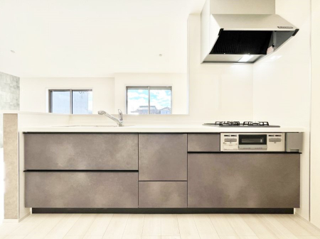 �L�b�`���@�������������I�ɁA�y�����I�V�X�e���L�b�`��