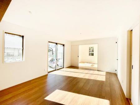 ���̑����ρ@���邢�z���������A�����̕��͋C�ɖ��������_�C�j���O�B   