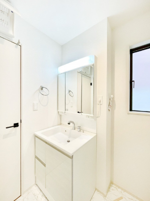 ���ʑ�E���ʏ��@���[�͂Ƌ@�\���ɗD�ꂽ���ʉ��ϑ�  