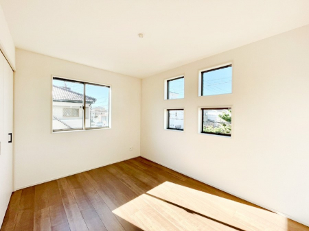 �Q���@�g���₷���`�Ńx�b�g��Ƌ�̒u�����ɂ����邱�Ƃ�����܂���B   