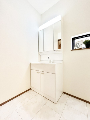 ���ʑ�E���ʏ��@���[�͂Ƌ@�\���ɗD�ꂽ���ʉ��ϑ�