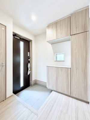 ���ց@�K���X�X���b�g�̓��������փh�A�������Ɍ���͂��Ă���܂�