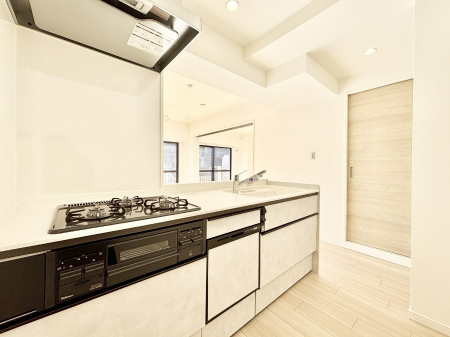 �L�b�`���@�L�X�Ƃ����g������̗ǂ��L�b�`���œ��X�̂��������y�����Ȃ肻��