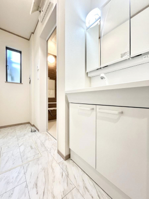 ���̑��@�������̂�����K��Ԃł��B�����̐g�x�x���C�����ǂ����g�������܂��B 