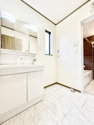 ���̑��@���������Ă���̂Ŏ��C�̑����ꏊ�ł����C���\���s���܂��B�����̐g�x�x���C�����ǂ��I