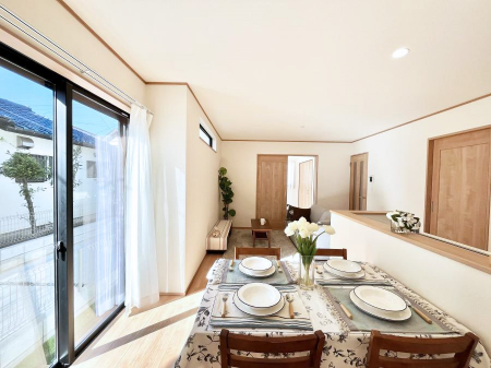 ���̑����ρ@�傫�ȑ����炽���Ղ�̗z���ƕ����������郊�r���O  