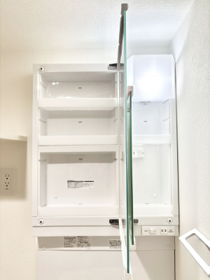 ���̑����ρ@���̗��ɁA���ϕi��q���p�i�Ȃǂ����[�\�B���ʑ����������ƕۂ��܂��I  