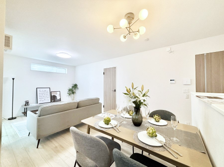 ���̑����ρ@�Ƒ������R�ƏW�܂�e���̃X�y�[�X�ɂȂ肻���@