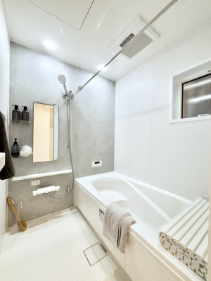 �����@����̔�����₷��؂ȃo�X�^�C���B�������Ƃ����C���y����Ŕ����Ƃ肽���ł��ˁI  