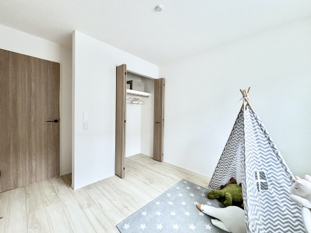 �q�������@�q�������ɂ��������߂Ȏ��[�X�y�[�X�����Ղ�̋���