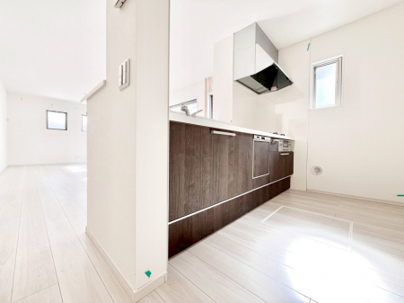 �L�b�`���@���������Ȃ��炲�Ƒ��Ƃ̉�b���y���߂�ΖʃJ�E���^�[�L�b�`��