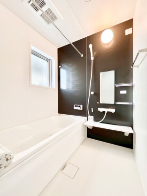 �����@����̔�������Ă���閾�邢�������̂���o�X���[��