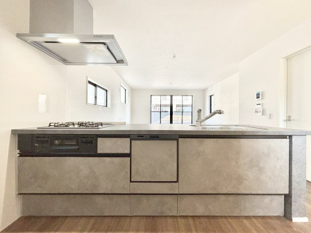 �L�b�`���@�������������I�ɁA�y�����I�V�X�e���L�b�`��  