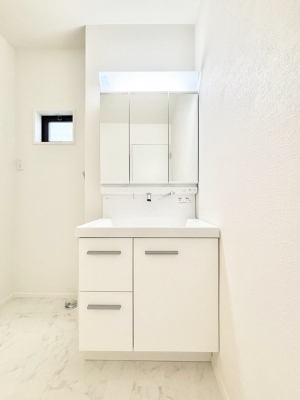 ���ʑ�E���ʏ��@�傫�����₷���O�ʋ��Ő�����������ʑ�́A�g�����Ȃ݃`�F�b�N�┧�̂������ɂ������߂ł��B 