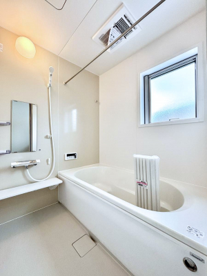 �����@����̔�����₷��؂ȃo�X�^�C���B�������Ƃ����C���y����Ŕ����Ƃ肽���ł��ˁI  