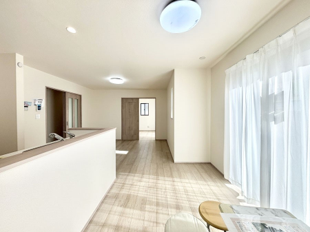 ���̑����ρ@���邢�z���������A�����̕��͋C�ɖ��������_�C�j���O�B   