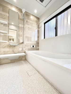 �����@����̔�������Ă���閾�邢�������̂���o�X���[��