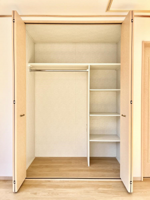 ���[�@�m���̃N���[�[�b�g�B���s��������̂Ō���̈ߗނ�����������܂�܂��B