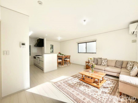 ���r���O�@���Ƒ��̓��₩�Șb�����ŕ�܂�閾�邢���r���O  ���Ƌ��CG�ł�