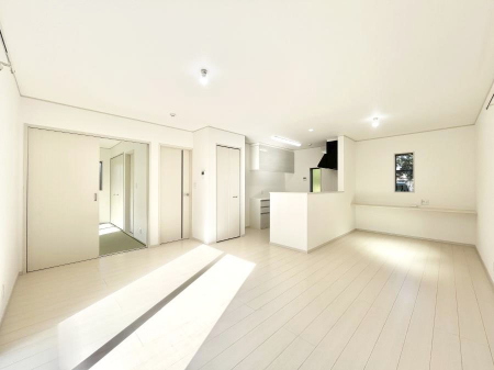 ���r���O�@�������������͋C�̂k�c�j�͉Ƒ��݂�Ȃ̉��K���  