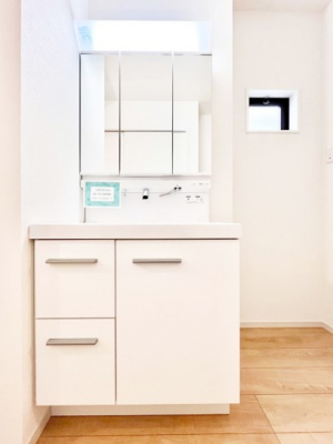 ���ʑ�E���ʏ��@���[�͂Ƌ@�\���ɗD�ꂽ���ʉ��ϑ�