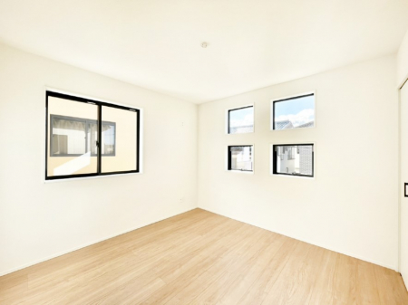 �Q���@4���񂾑����A�N�Z���g�ɂȂ��Ă���2�K6.12���̗m���B