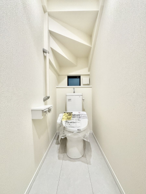 �g�C���@�E�H�V�����b�g�t���g�C����1�K��2�K���ꂼ��ɔz�u����Ă��ĂƂĂ��֗��ł��B 