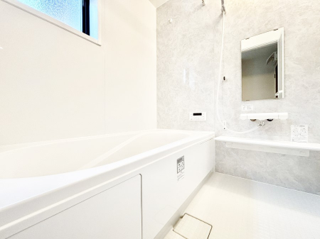 �����@����̔�������Ă���閾�邢�������̂���o�X���[��